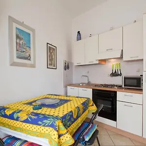 case-vacanze-mirko-borgo-marina.hotelitalianriviera.com/